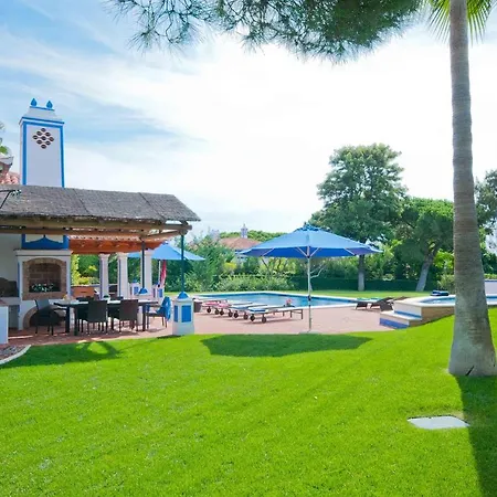 Olhos De Agua Sleeps 6 With Pool And Air Con * Olhos de Agua (Albufeira)